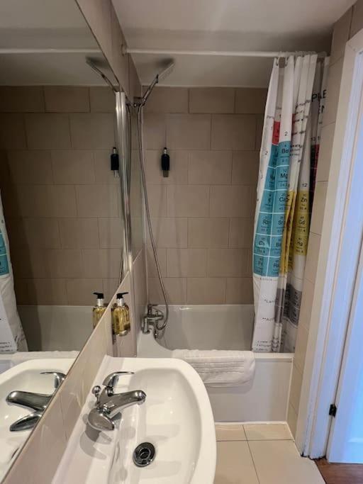 Imperial Hogarth Road Apartment -4Th Floor لندن المظهر الخارجي الصورة